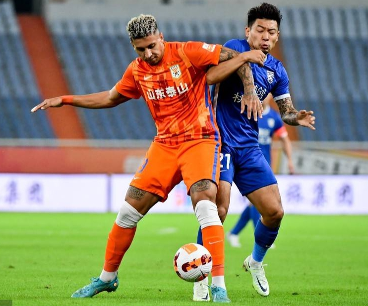 转会期辽宁本钢手感冰凉：亚冠节点到来，悬念犹存，心理建设被强调 