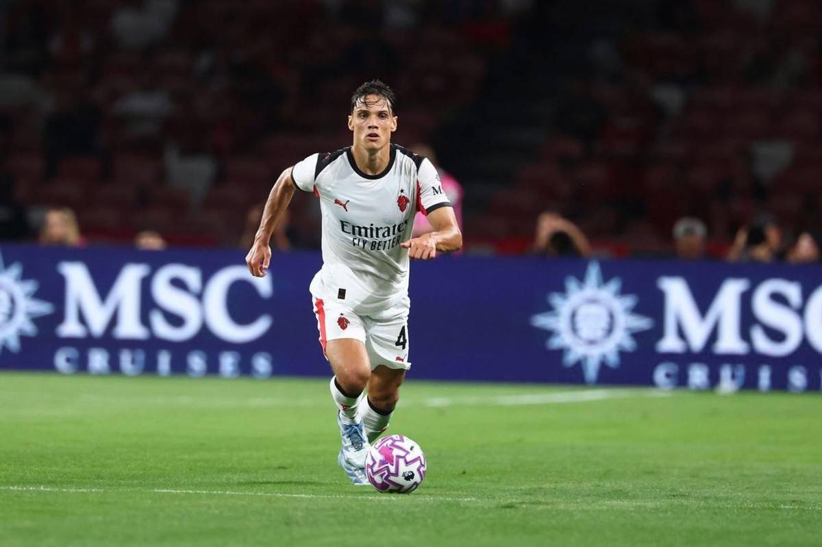 芒果娱乐 -转会期意大利杯焦点战，新疆广汇调整名单，管理层满意，阵容厚度经受考验 