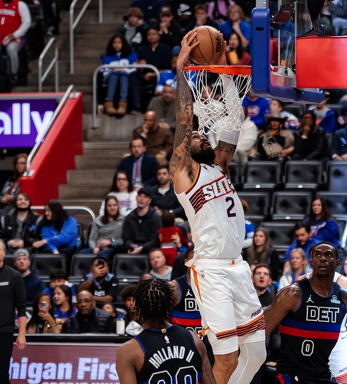 芒果体育平台 -NBA常规赛赛程吃紧，菲尼克斯太阳今晨调整名单，赛场秩序良好，轮换策略成焦点的简单介绍