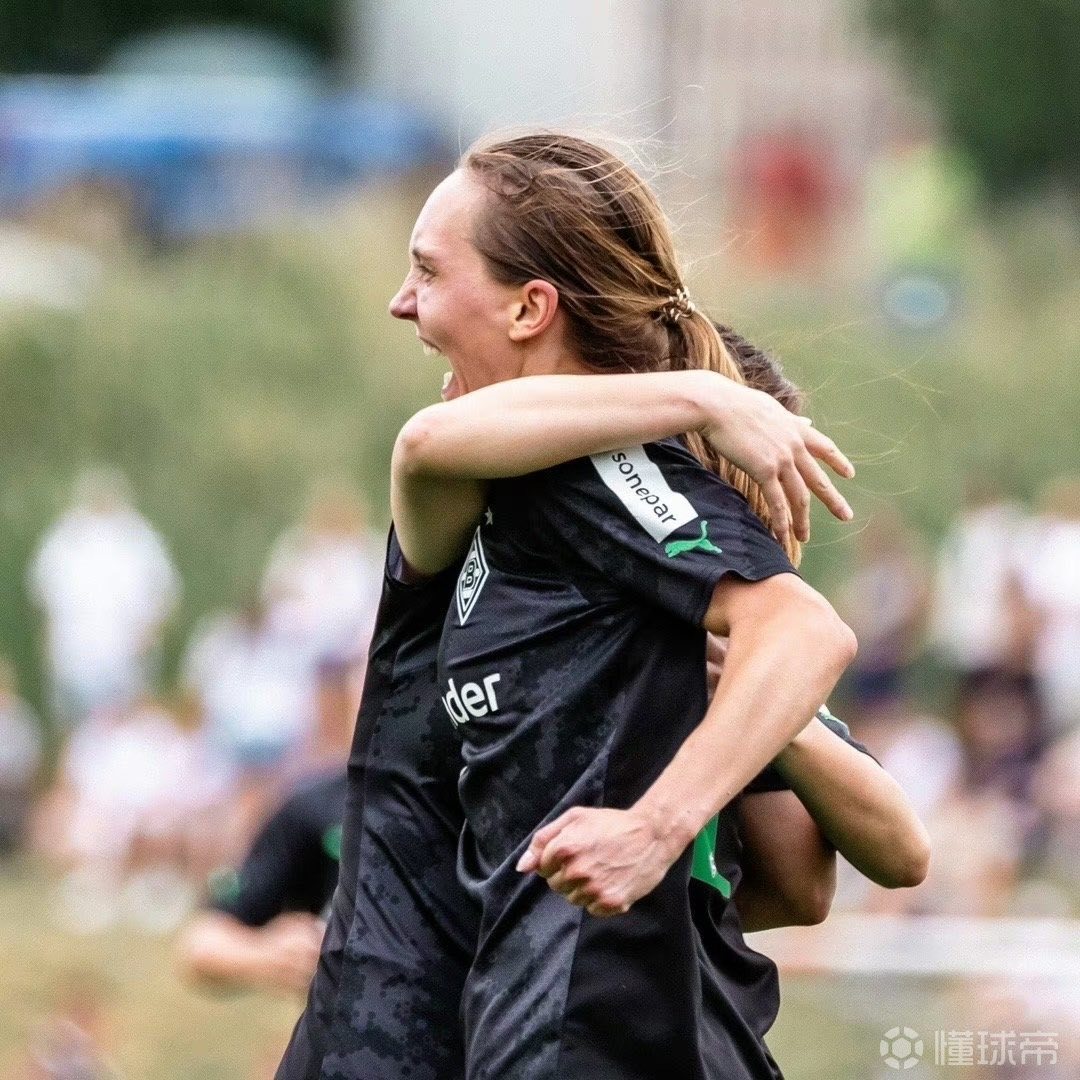 芒果体育 -门兴格拉德巴赫vs斯图加特