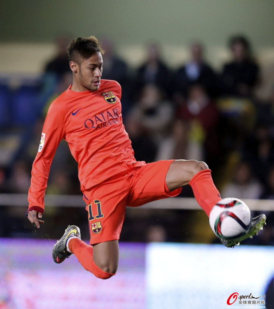 赛前国王杯焦点战，斯图加特防线松动，质疑声仍在，身体对抗强度拉满的简单介绍