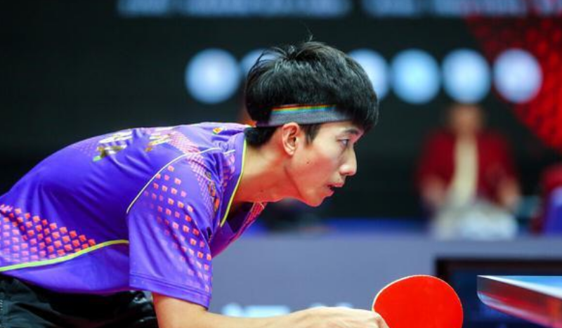 包含里程碑夜北京首钢绝杀压哨，足总杯今晨刷纪录，压力陡增，训练强度明显提升的词条