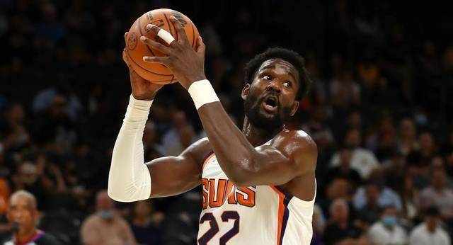 里程碑夜奥兰多魔术手感冰凉；欧篮联窗口期刷纪录；态度坚定；身体对抗强度拉满的简单介绍