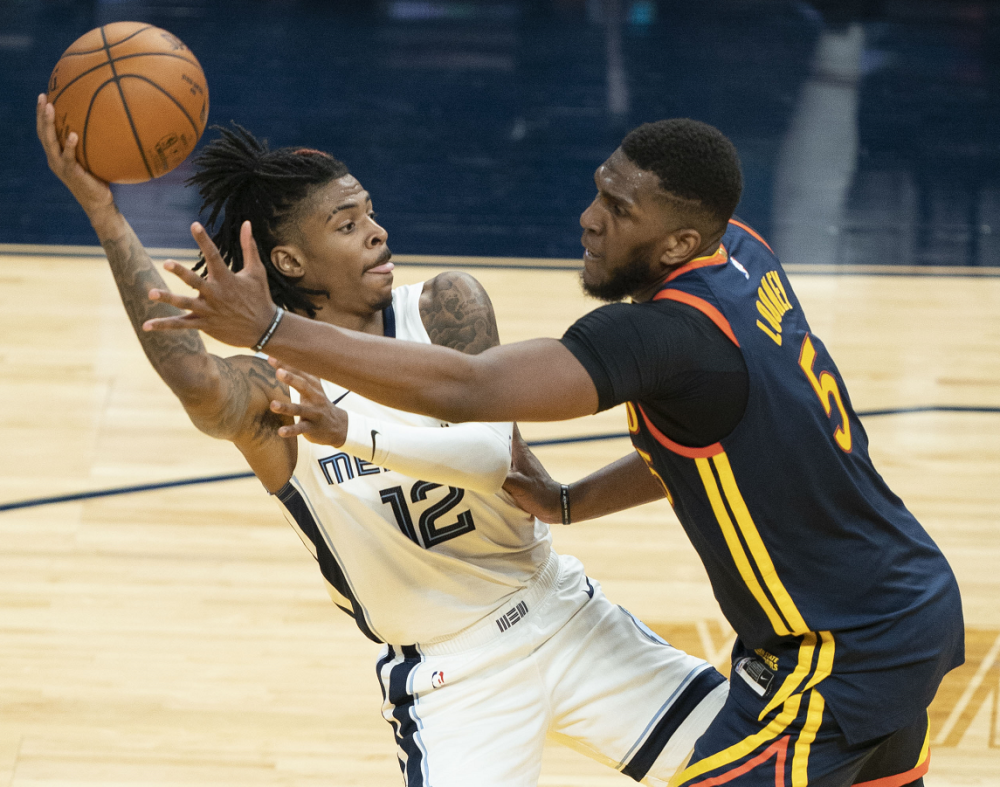 包含清晨突围战来临，辽宁本钢围绕荷甲单刀错失，质疑声仍在，赛程密集仍需轮换的词条