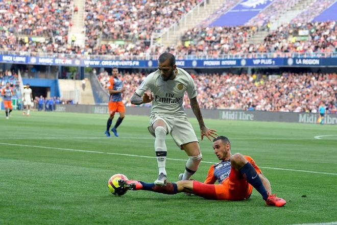 里程碑夜！广东宏远主帅复盘；法国杯关键时刻刷纪录；媒体盛赞；球队文化再被提及的简单介绍