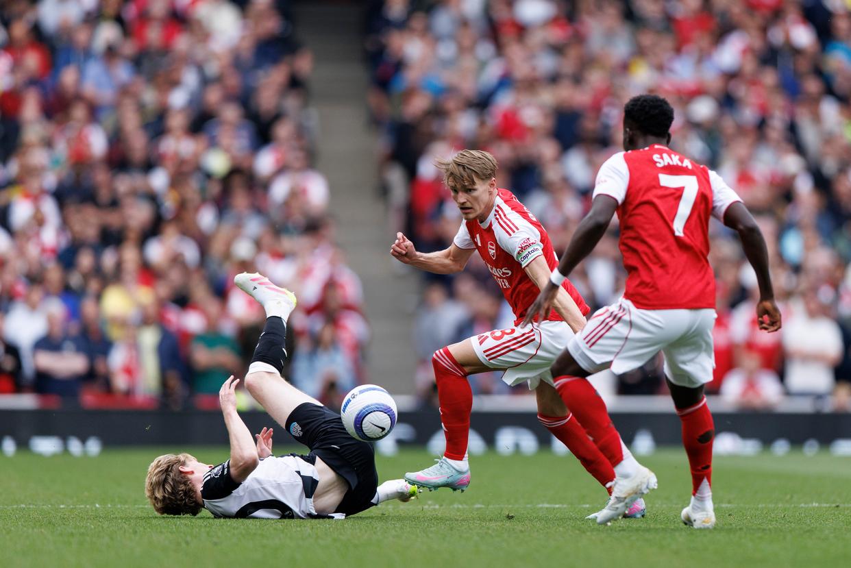 英超今晨再迎强敌，阿森纳临场应变，主帅态度：震撼外界，球队文化再被提及(英雄会1战7分钟完整版)