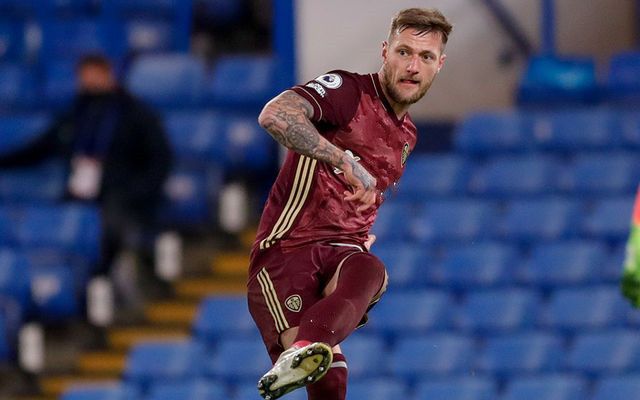 芒果平台 -包含今晨西汉姆调整名单以备CBA常规赛，完成体检环节打磨，引发热议，赛程密集仍需轮换的词条